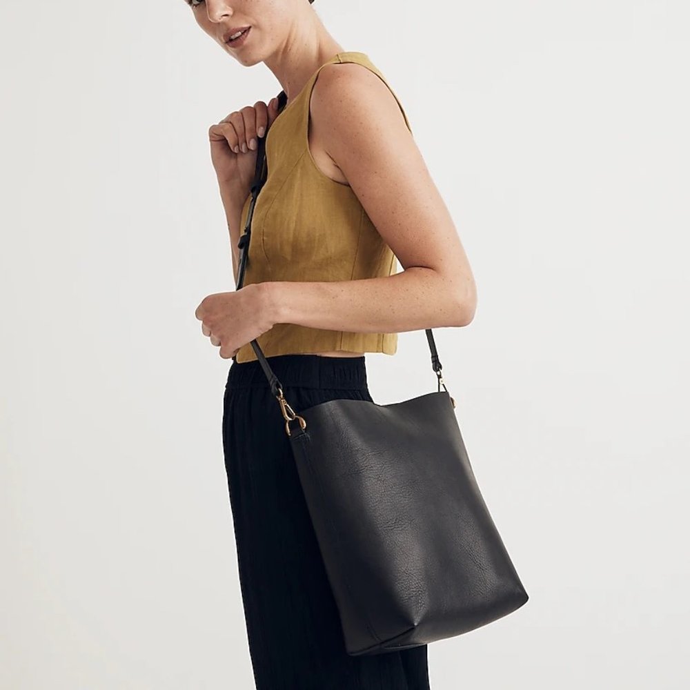 Madewell The Transport Bucket Bag
